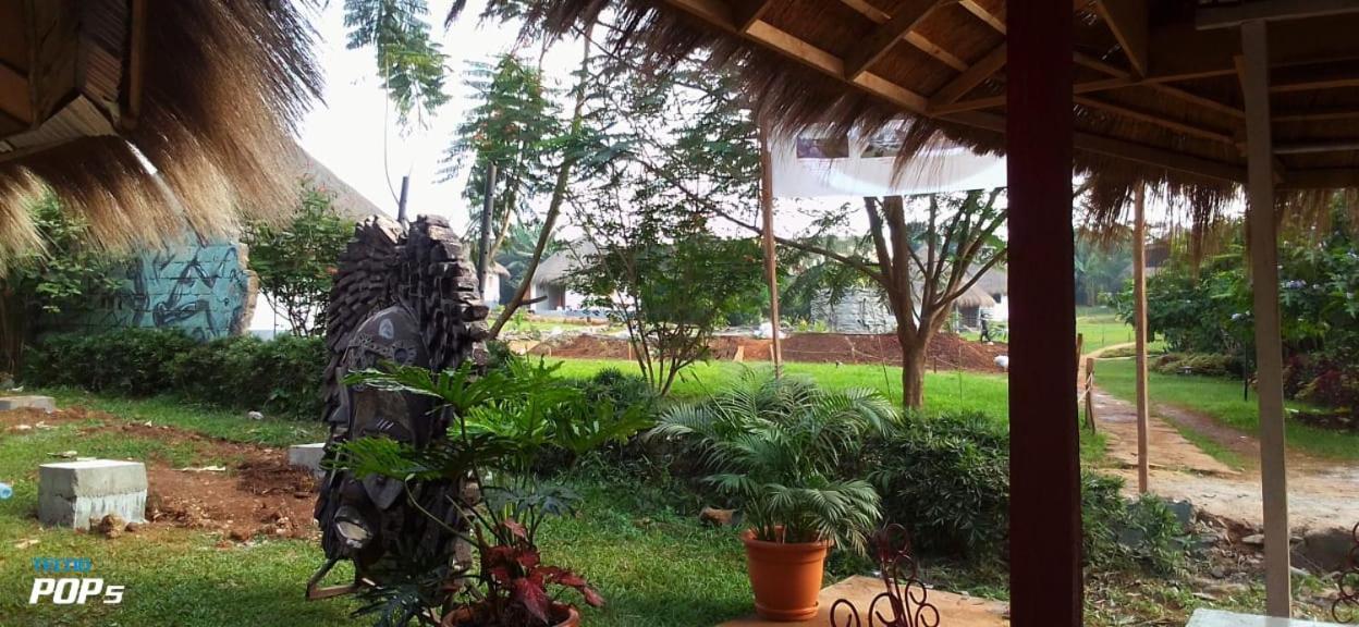 Village Noah Yaounde Luaran gambar