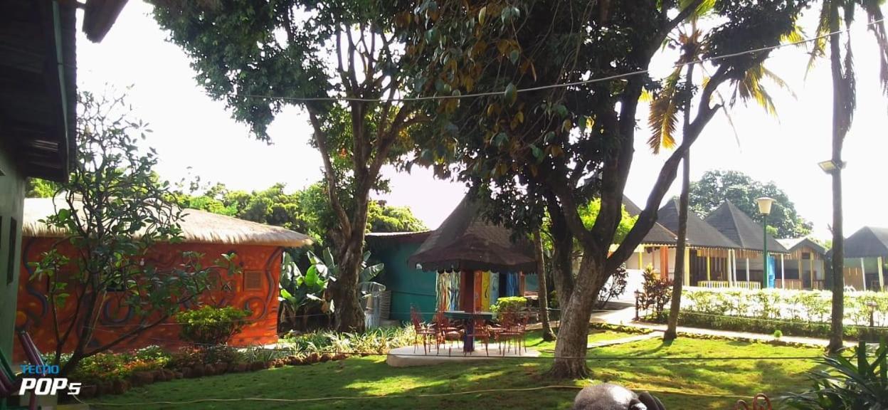 Village Noah Yaounde Luaran gambar