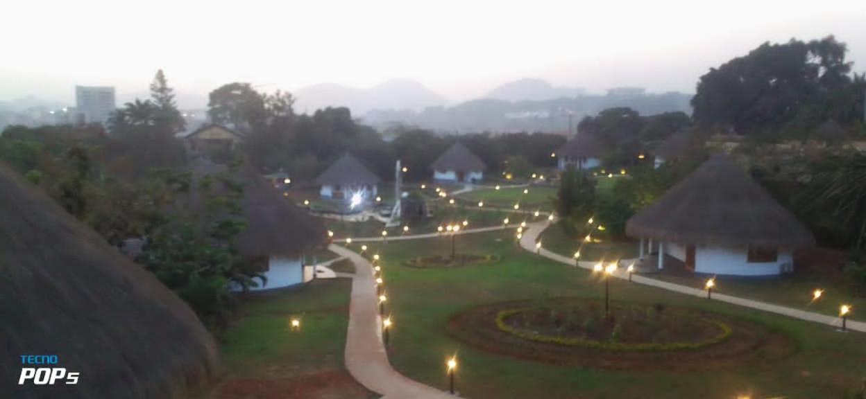 Village Noah Yaounde Luaran gambar